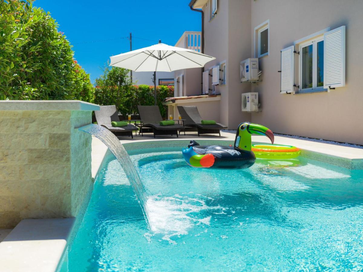 Holiday Home Villa Valentina By Interhome Loborika Exteriér fotografie