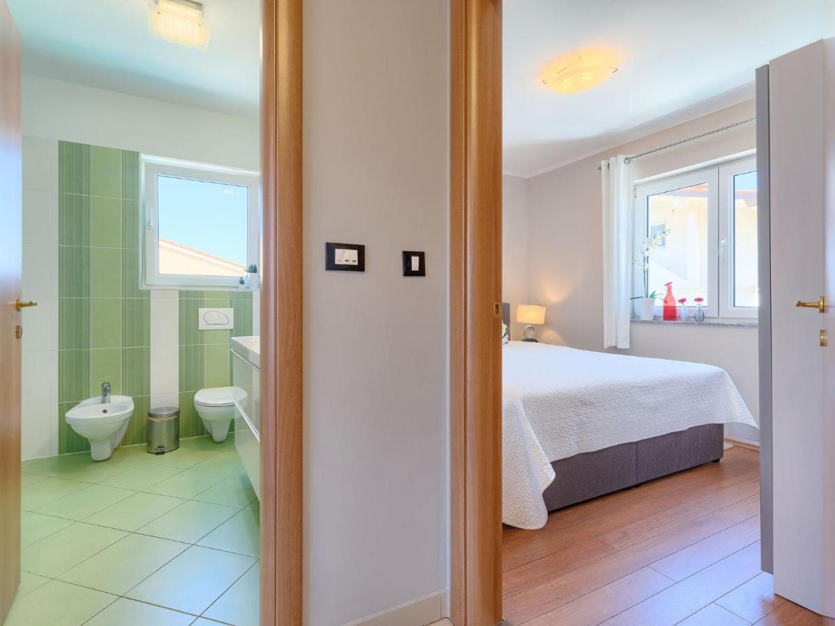 Holiday Home Villa Valentina By Interhome Loborika Exteriér fotografie